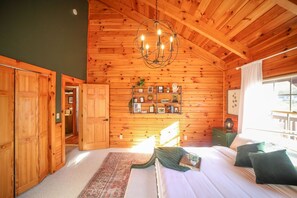 5 Schlafzimmer, Schreibtisch, BĂŒgeleisen/BĂŒgelbrett, Reisekinderbett