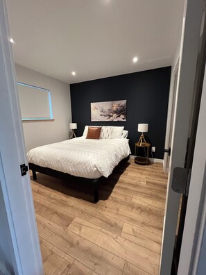 3 quartos, Wi-Fi de cortesia, roupa de cama