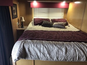 6 bedrooms, free WiFi, bed sheets
