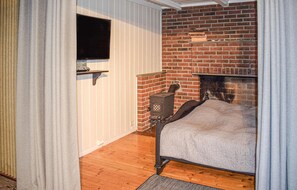 4 bedrooms, free WiFi
