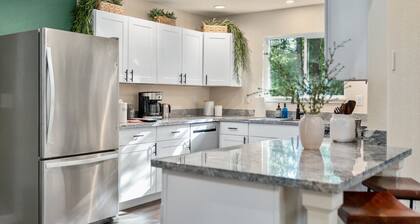 Stylish Mountain Home Near Yosemite, Lake, Golfing