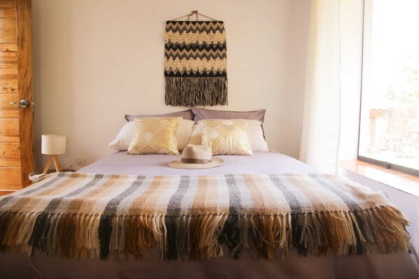 2 bedrooms, desk, iron/ironing board, free WiFi - Adobe house close to all the attractions of the Sacred Valley (Urubamba)