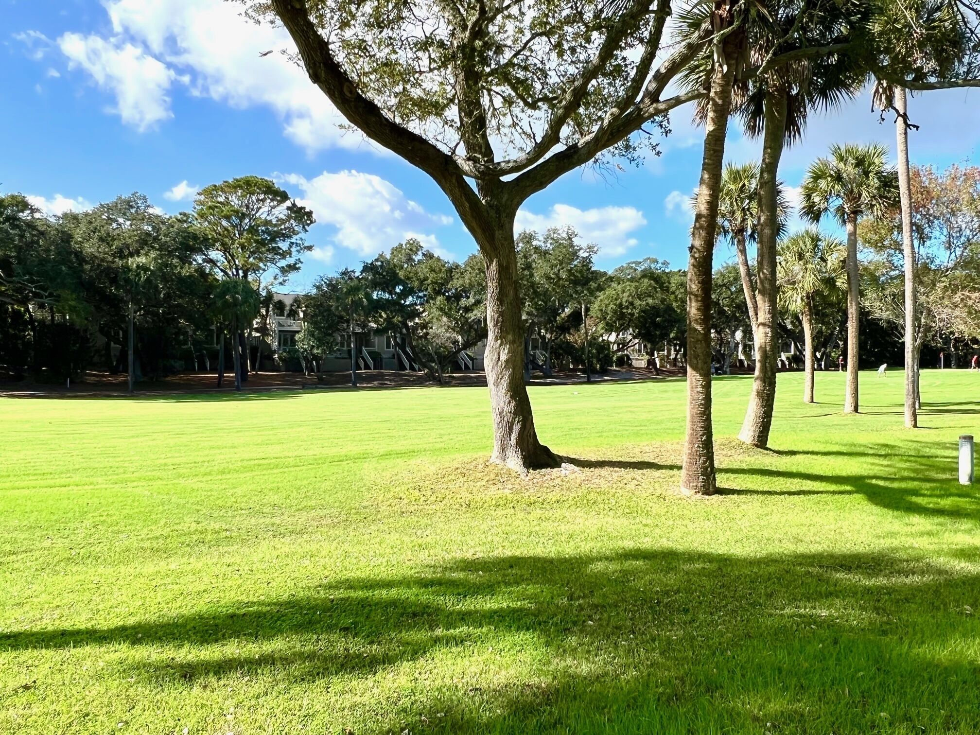 Golf Course Views quiet private patio near beach
