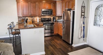 🌄 Resort Vacations at Fairfield Glade TN Best View on the Lake 2 bedroom /2 bathrooms
