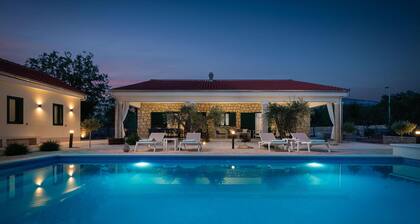 Pet friendly home in Oklaj with sauna