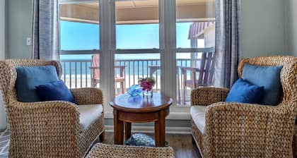 Oceanfront & Sound Views * Pool *