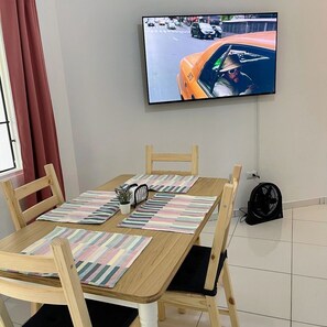 用餐
