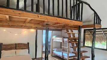 1 habitación, escritorio, wifi y ropa de cama