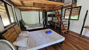 1 bedroom, desk, WiFi, bed sheets