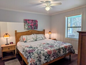 1 bedroom, iron/ironing board, free WiFi, bed sheets