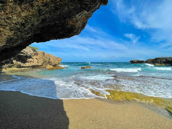 Sun loungers - Caribbean Oceanview Villa Alia for 20 guests w/ pool, bbq, basket (Palenque)