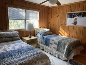 3 bedrooms, desk, free WiFi, bed sheets