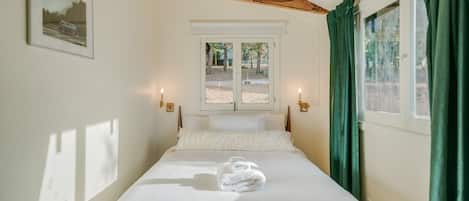 2 sovrum, resesäng, gratis wi-fi och sängkläder