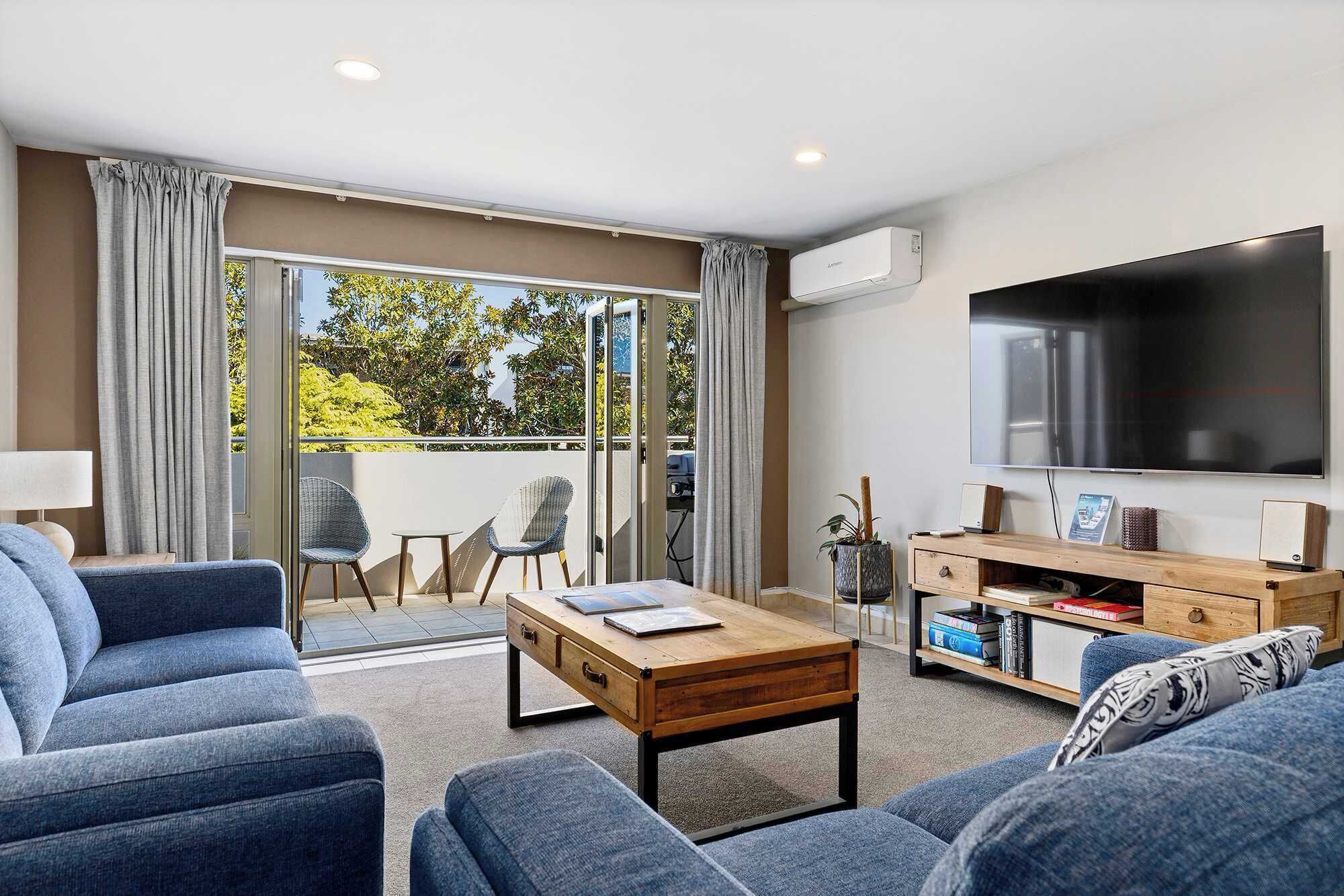 Televisie en een kantoor