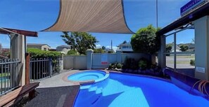 Pool - Tui Unit - So close to the lake +Pool (Taupō)