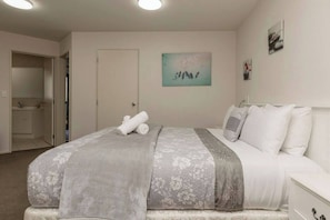 1 soverom, strykejern/-brett, wi-fi og sengetøy