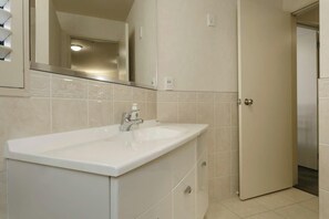 Douche, sèche-cheveux