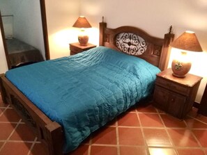 5 Schlafzimmer, Schreibtisch, kostenloses WLAN, Bettwäsche
