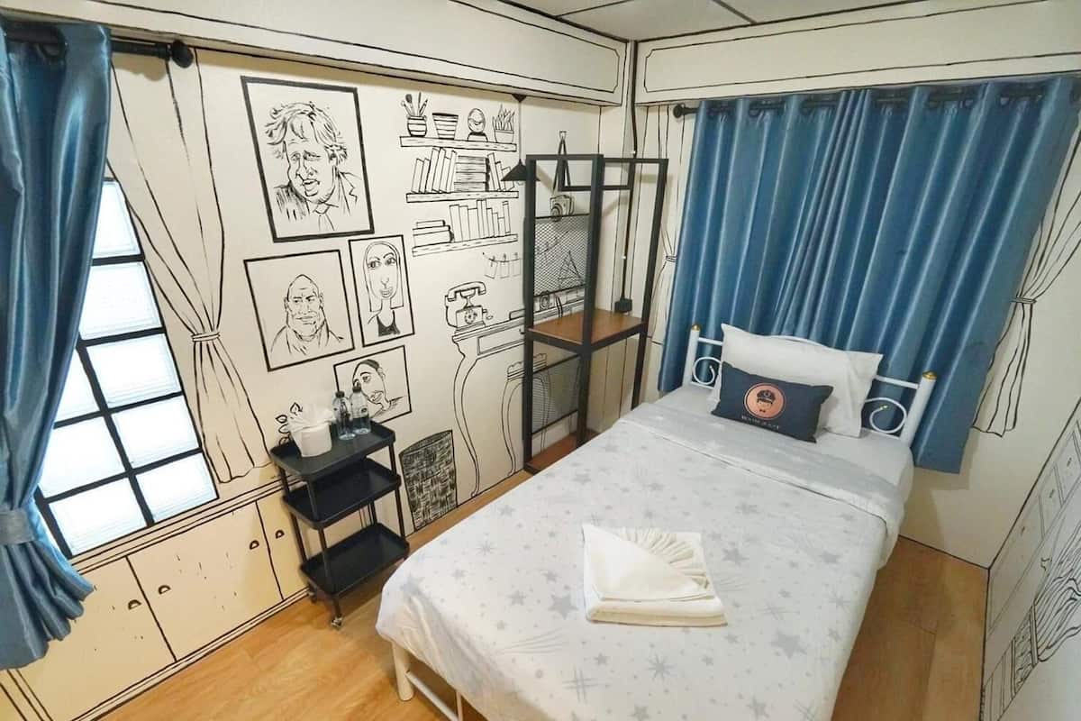 Habitación individual estándar | Decoración personalizada, cortinas blackout, wifi gratis y ropa de cama