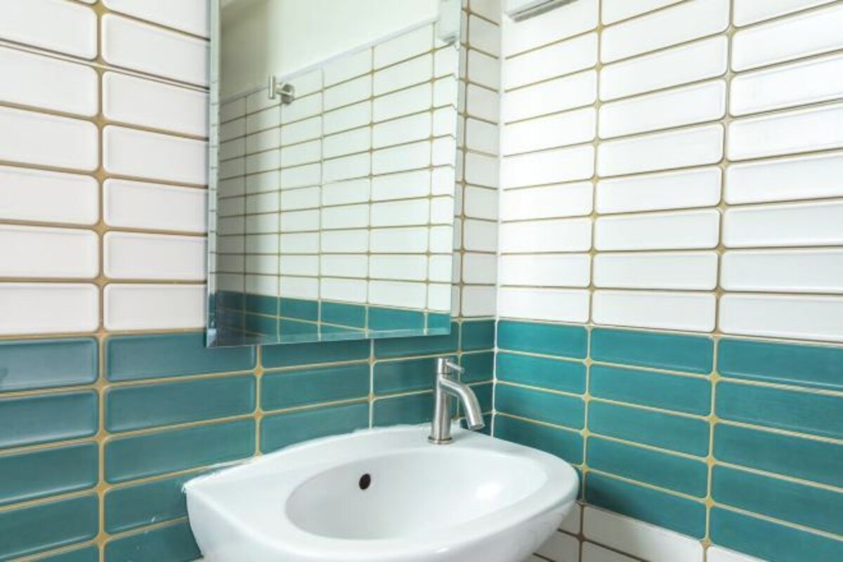Bathroom | Shower, free toiletries, hair dryer, towels