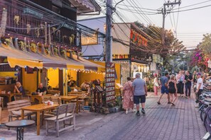 Fachada del alojamiento - Noche