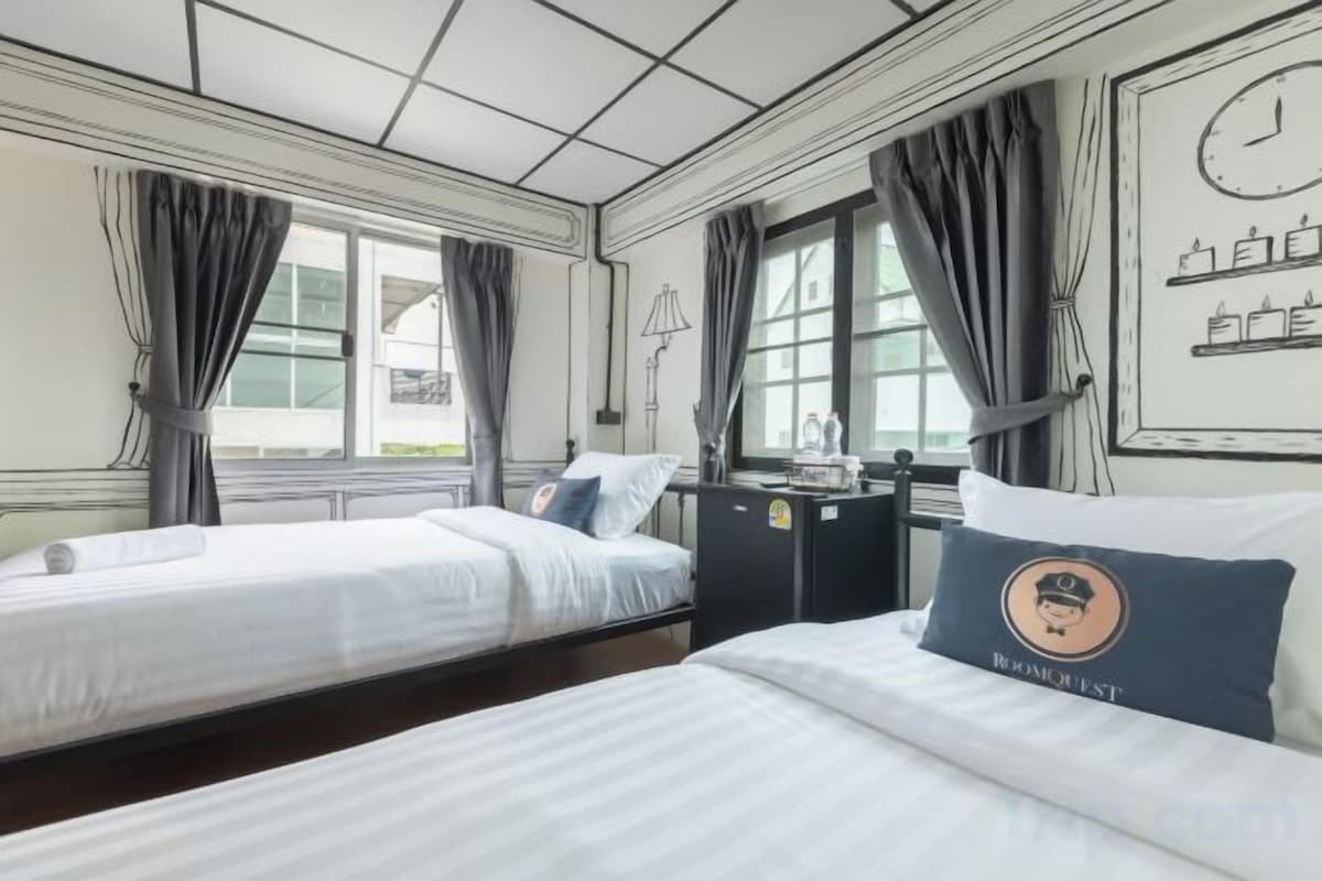 Blackout curtains, free WiFi, individually decorated, bed sheets