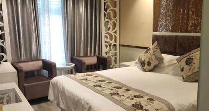 Yunhe Brilliant Business Hotel