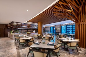 Tägliches inbegriffenes Frühstücksbuffet