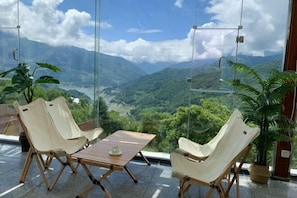 Interior - Dawagenzha Impression Hotel (Baoxing)