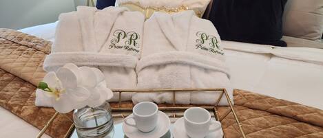 2 عدّة غرف نوم ومكتب ومكواة/لوح كي وواي فاي مجانًا