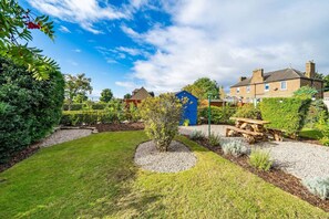 Outdoor dining - Riverview - Overlooks The Tay (Monifieth)