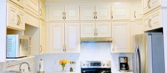 Modern 3-bedroom home in Vancouver Central Near Airport