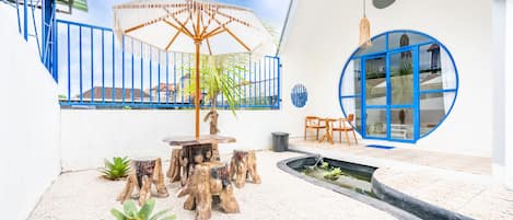 Mezzanine Room | Terrace/patio