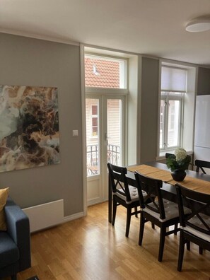 City-Apartment, 3 Schlafzimmer | Balkon