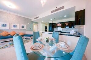 Apartamento clásico | Servicio de comidas en la habitación