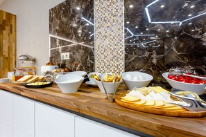 Petit déjeuner buffet compris tous les jours