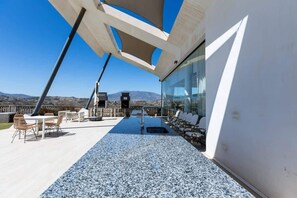 Outdoor dining - Casa Banderas · A pearl in La Cala de Mijas with a beautiful view (La Cala de Mijas)