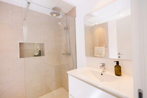 Dusche, Haartrockner