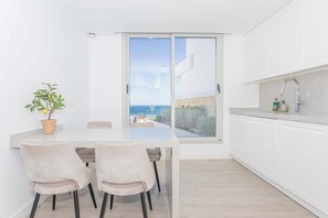 Dining - Villa Palm Beach, 5 bedroom villa with sea views and private pool (Fuengirola)