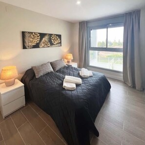 3 Schlafzimmer, Reisekinderbett, WLAN, Bettwäsche