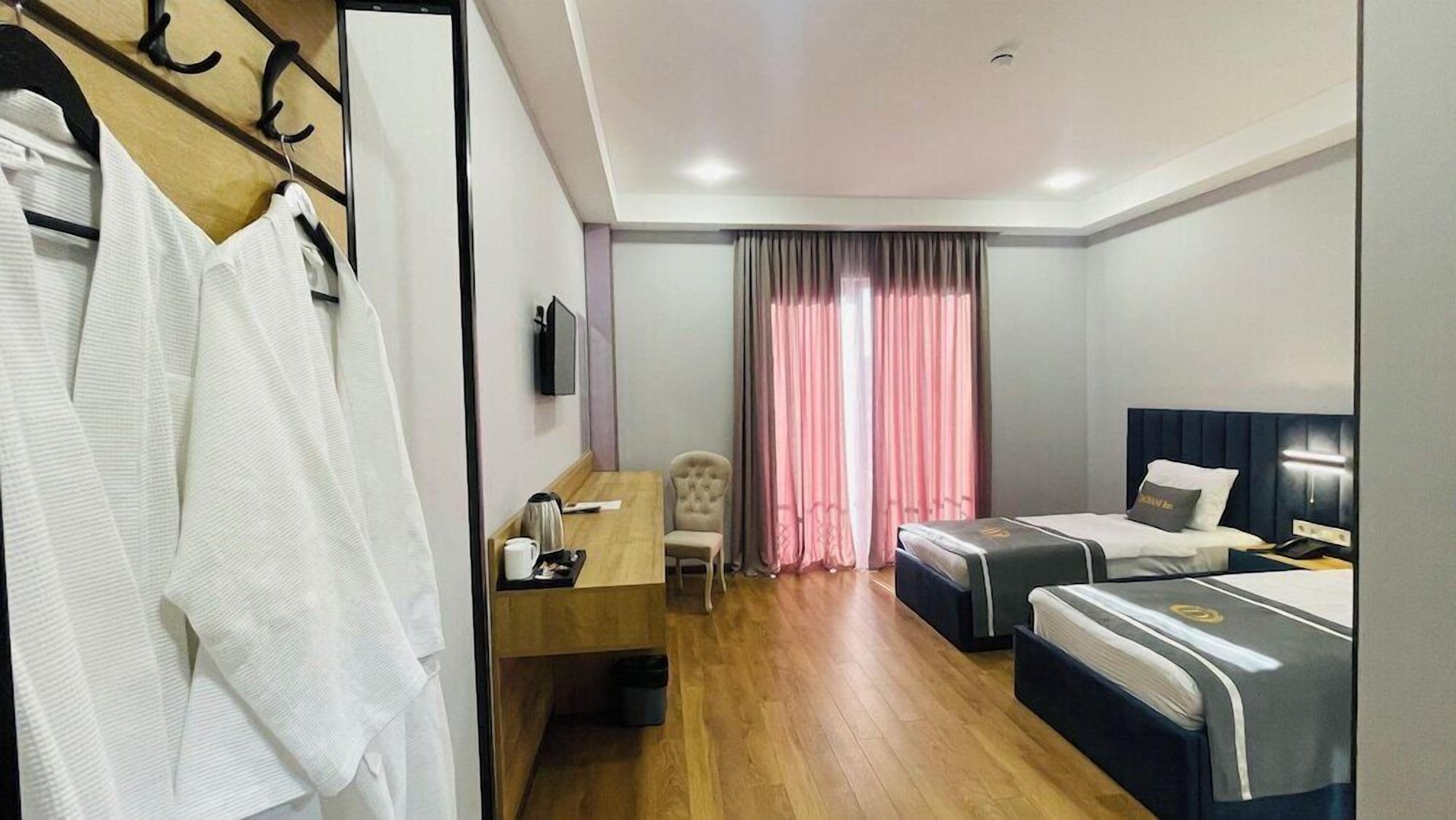 Desk, free WiFi, bed sheets