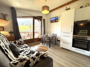 TV - 2-room apartment in Praz Sur Arly, parking, close to slopes, for 5 people (Praz-sur-Arly)