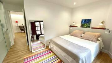 2 slaapkamers, een bureau, reisbedje, gratis wifi
