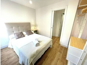 2 habitaciones, escritorio, cuna de viaje y wifi gratis 