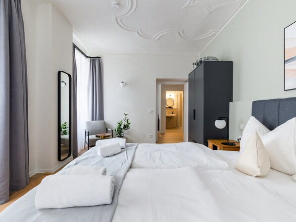 One-Bedroom Comfort Suite