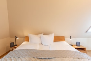 2 Schlafzimmer, Reisekinderbett, kostenloses WLAN