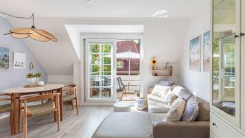 TV, DVD player, stereo