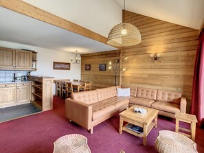 Fernseher, Kamin, Arbeitsbereiche