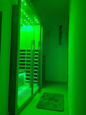 Apartment (One Bedroom Apartment with Sauna) | Sauna
