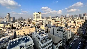 View from property - High End & City View by FeelHome (Tel Aviv)